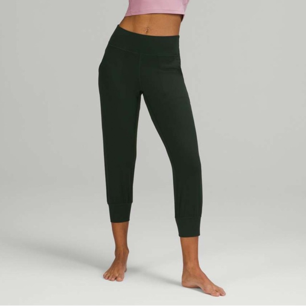 Lululemon Athletica Smoked Spruce Cropped Jogger